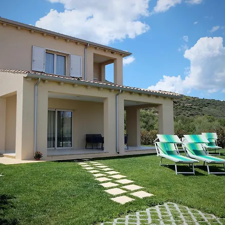 Le Isole Di San Teo San Teodoro (Sardinia)