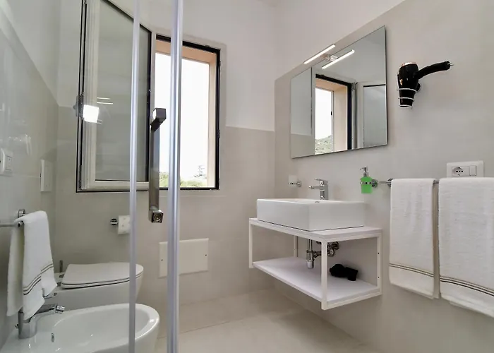 Le Isole Di San Teo 4* סאן תאודורו